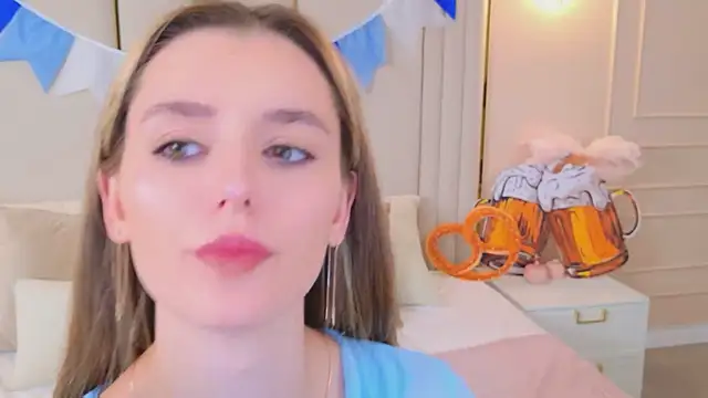 MarybethSnow online show from 10/04/25, 05:11