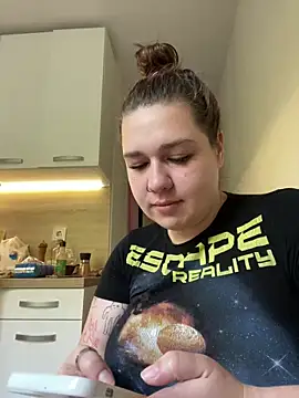 SuzieMurray online show from 10/01/25, 10:21