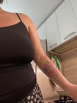 SuzieMurray online show from 07/23/26, 08:34