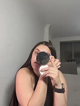 Snapshot of kimberlyhills1 chatting on 12/14/24, 11:01 kimberlyhills1 online show from 12/14/24, 11:01