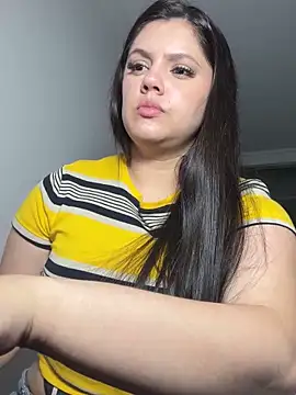 Snapshot of kimberlyhills1 chatting on 02/02/25, 04:26 kimberlyhills1 online show from 02/02/25, 04:26