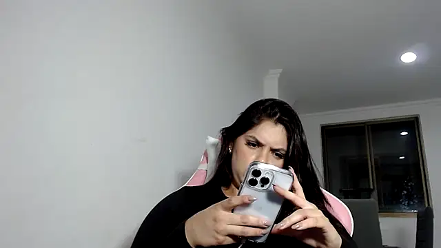 Snapshot of kimberlyhills1 chatting on 03/10/25, 11:06 kimberlyhills1 online show from 03/10/25, 11:06