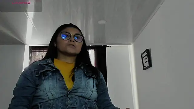 Snapshot of lorymoon chatting on 12/04/24, 07:01 lorymoon online show from 12/04/24, 07:01