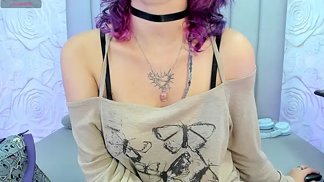 AlexaFoxy18 online show from 05/07/26, 06:30