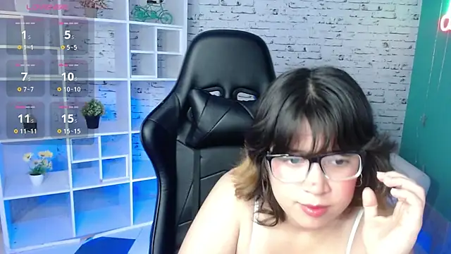 nita cute01 online show from 01/11/25, 11:46