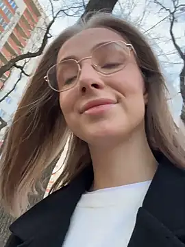 Snapshot of CaseyStar chatting on 01/08/25, 09:21 CaseyStar online show from 01/08/25, 09:21