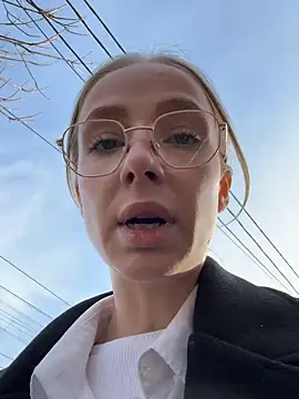 Snapshot of CaseyStar chatting on 02/02/25, 09:08 CaseyStar online show from 02/02/25, 09:08