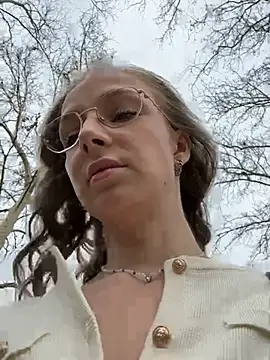 Snapshot of CaseyStar chatting on 03/14/25, 09:24 CaseyStar online show from 03/14/25, 09:24