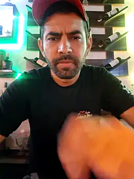 Snapshot of Alsaud1106 chatting on 02/27/25, 02:10 Alsaud1106 online show from 02/27/25, 02:10