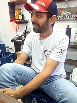 Snapshot of Alsaud1106 chatting on 03/04/25, 08:27 Alsaud1106 online show from 03/04/25, 08:27