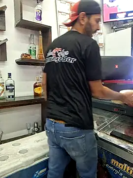 Snapshot of Alsaud1106 chatting on 03/11/25, 08:20 Alsaud1106 online show from 03/11/25, 08:20