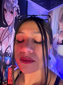 Im Little online show from 09/20/25, 03:07