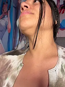 Im Little online show from 05/20/26, 03:24