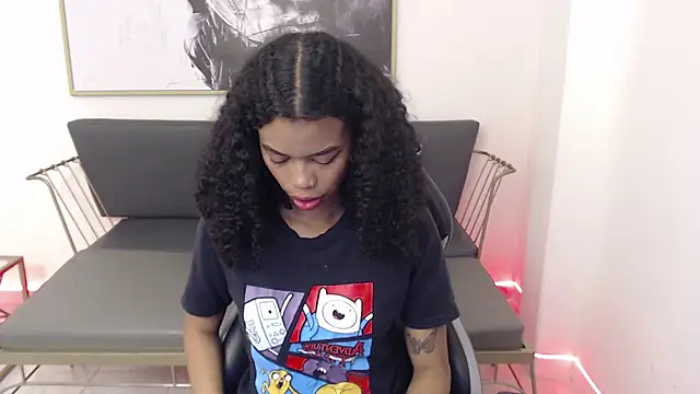 Shenna brunette  online show from 12/16/24, 01:11