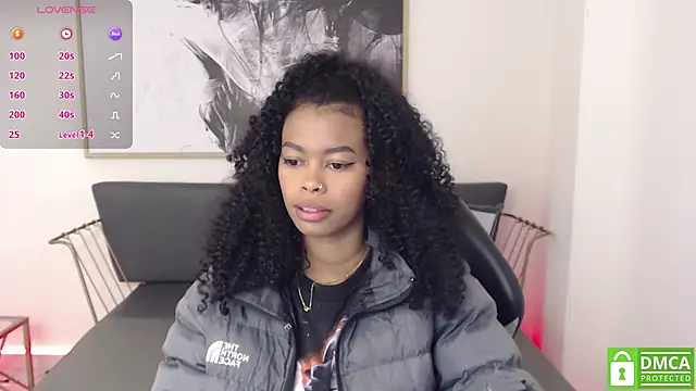 Shenna brunette  online show from 12/28/24, 01:06