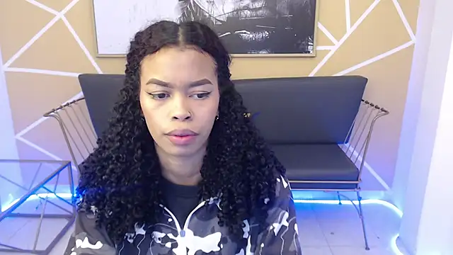 Shenna brunette  online show from 03/19/25, 01:07