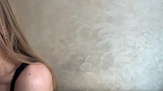 CaitlinaJayne23 online show from 05/16/26, 12:37