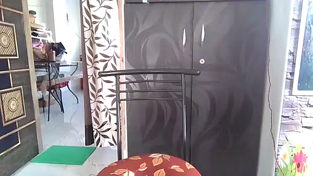 Snapshot of sexy-honey09 chatting on 10/14/25, 08:59 sexy-honey09 online show from 10/14/25, 08:59