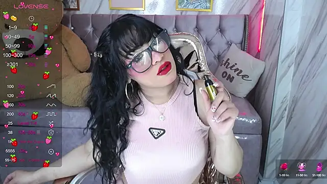 Laia angel b online show from 01/12/25, 03:28