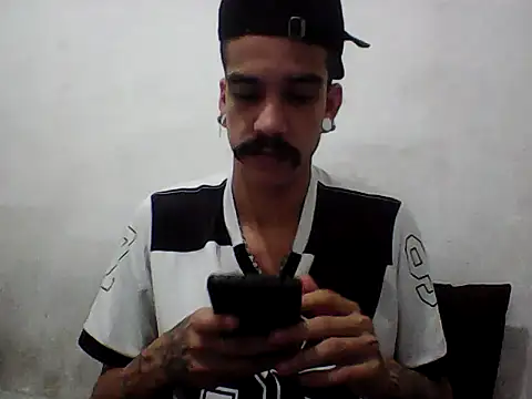 gatobranco001 online show from 06/16/26, 02:30
