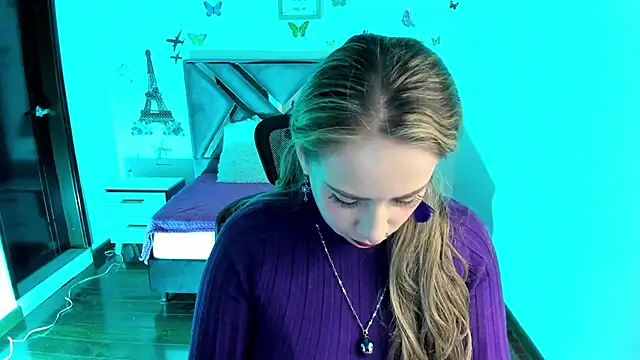 Dana martinezz online show from 12/06/24, 05:22
