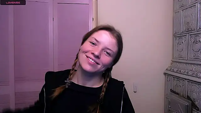 MissOliviaa  online show from 12/21/24, 12:16