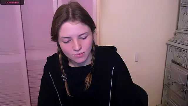 MissOliviaa  online show from 12/21/24, 03:20