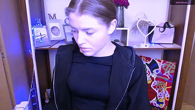 MissOliviaa  online show from 01/13/25, 12:13