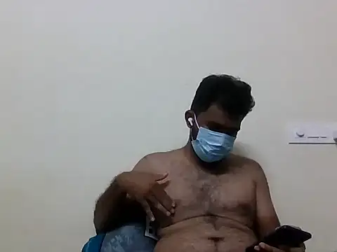 nick05inch online show from 10/30/25, 01:34