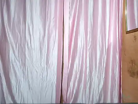 poojaxxx65 online show from 12/20/24, 03:47