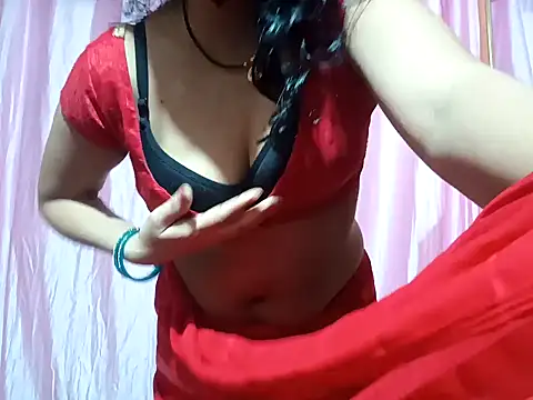 poojaxxx65 online show from 12/24/24, 05:34