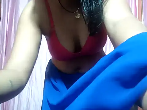poojaxxx65 online show from 12/28/24, 03:47