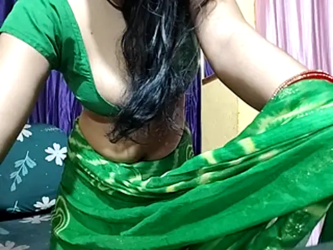 poojaxxx65 online show from 02/07/26, 11:30