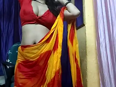 poojaxxx65 online show from 03/12/26, 11:00