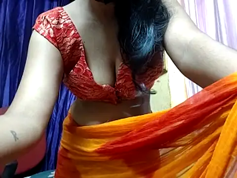 poojaxxx65 online show from 05/28/26, 10:29