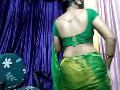 poojaxxx65 online show from 06/04/26, 09:43