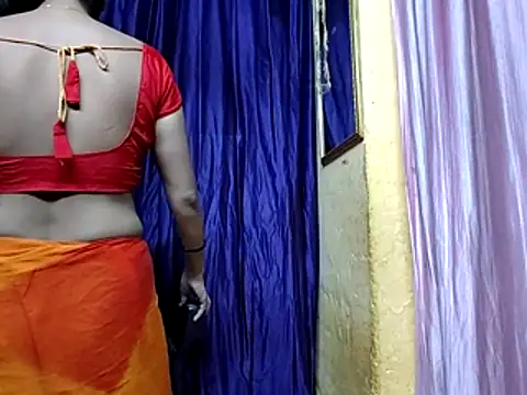 poojaxxx65 online show from 07/19/26, 10:02