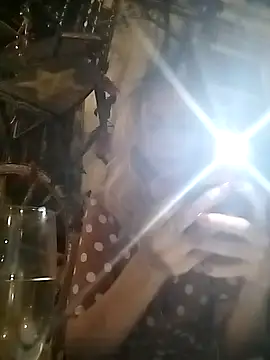 Snapshot of SerenaGrantt chatting on 09/16/25, 06:42 SerenaGrantt online show from 09/16/25, 06:42