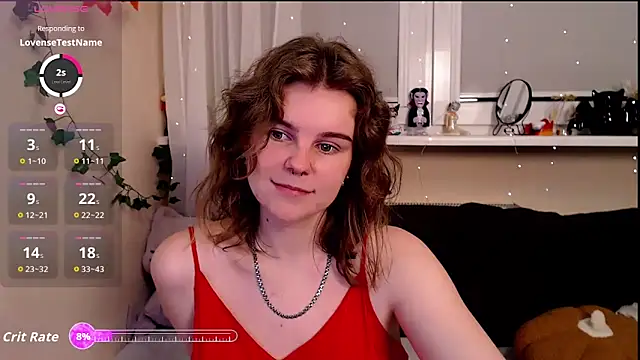 Snapshot of Moona_xx chatting on 11/18/25, 06:34 Moona xx online show from 11/18/25, 06:34