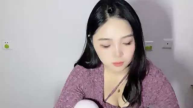 Snapshot of SU__SU chatting on 11/03/25, 02:07 SU SU online show from 11/03/25, 02:07