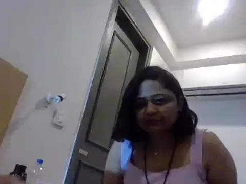 manvi199407 online show from 03/02/25, 11:39