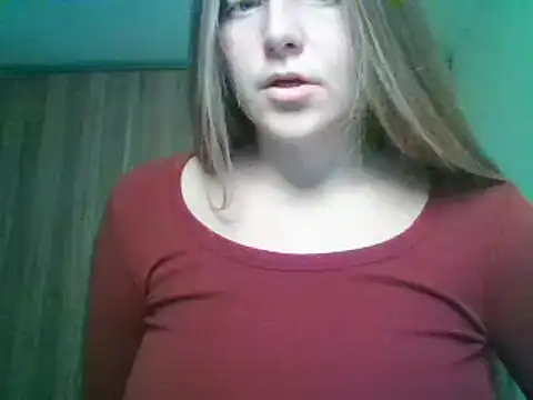 Snapshot of Evasapples chatting on 09/19/25, 12:28 Evasapples online show from 09/19/25, 12:28