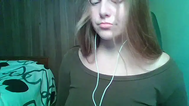 Snapshot of Evasapples chatting on 11/30/25, 04:22 Evasapples online show from 11/30/25, 04:22