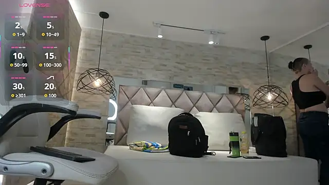 dorothy vegga online show from 10/06/25, 03:26