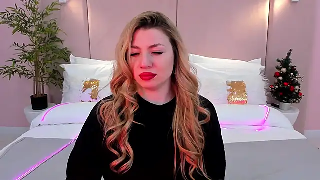 HelenaMorgan online show from 12/29/24, 06:38
