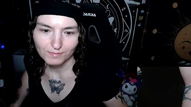 Snapshot of BrandiWRLD_999 chatting on 10/04/25, 08:29 BrandiWRLD 999 online show from 10/04/25, 08:29