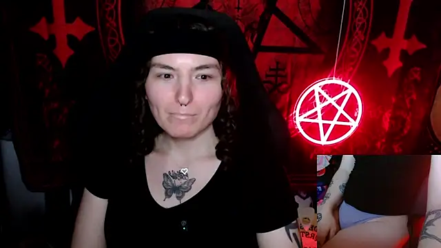 BrandiWRLD 999 online show from 10/05/25, 08:18