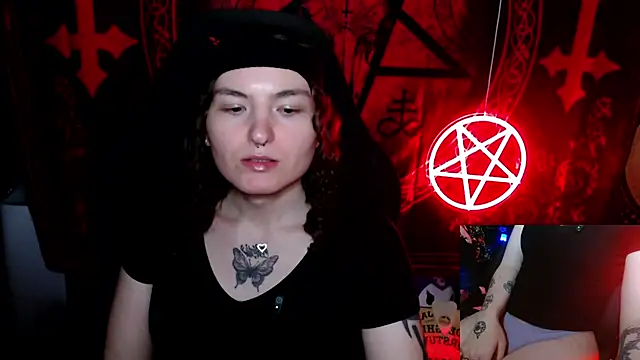 Snapshot of BrandiWRLD_999 chatting on 10/06/25, 08:28 BrandiWRLD 999 online show from 10/06/25, 08:28