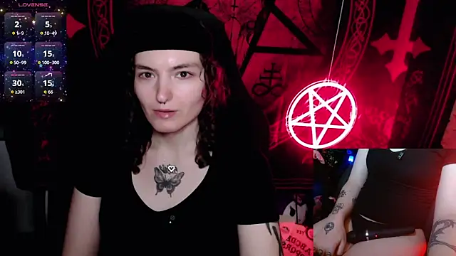 BrandiWRLD 999 online show from 10/25/25, 06:24