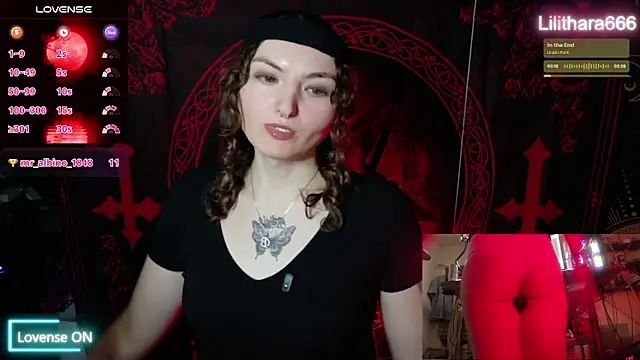 Snapshot of BrandiWRLD_999 chatting on 11/18/25, 07:51 BrandiWRLD 999 online show from 11/18/25, 07:51